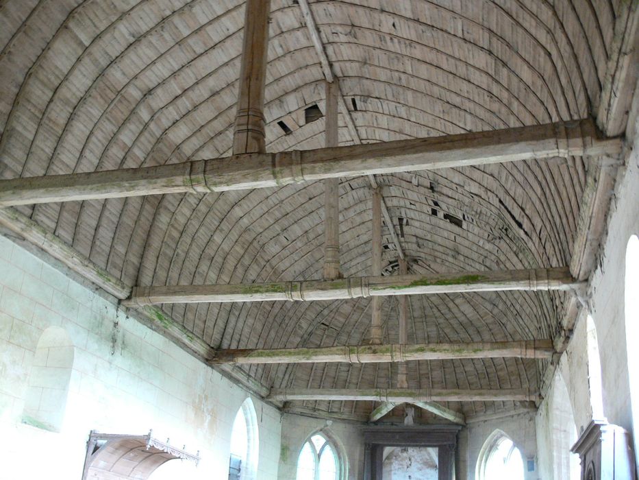 Eglise Saint-Pierre : Charpente, vue générale