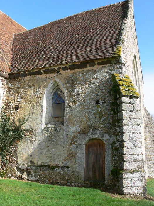 Eglise Saint-Pierre : Chapelle sud, vue générale