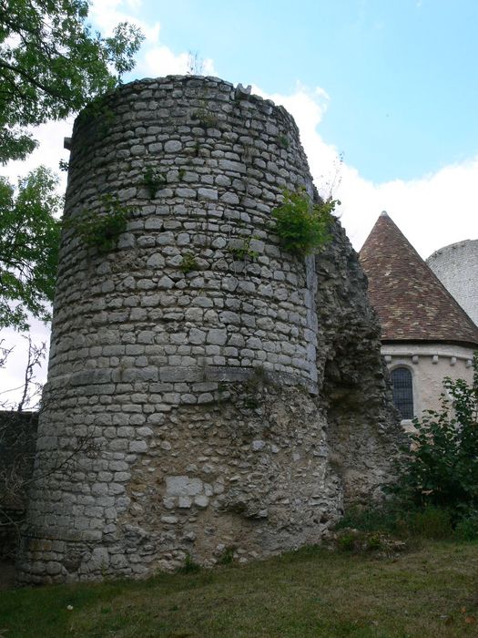 Château : Tour d’enceinte (porterie), vue générale