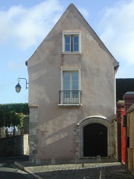 Maison canoniale : Façade sur rue, vue générale