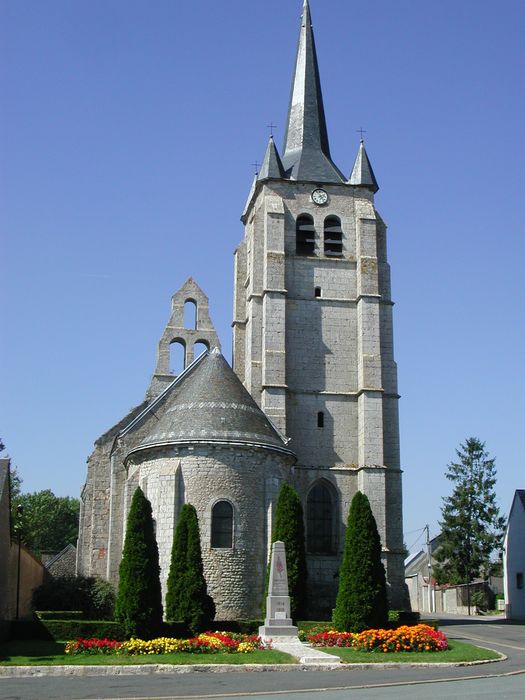 Eglise Saint-Pierre : Chevet, vue générale