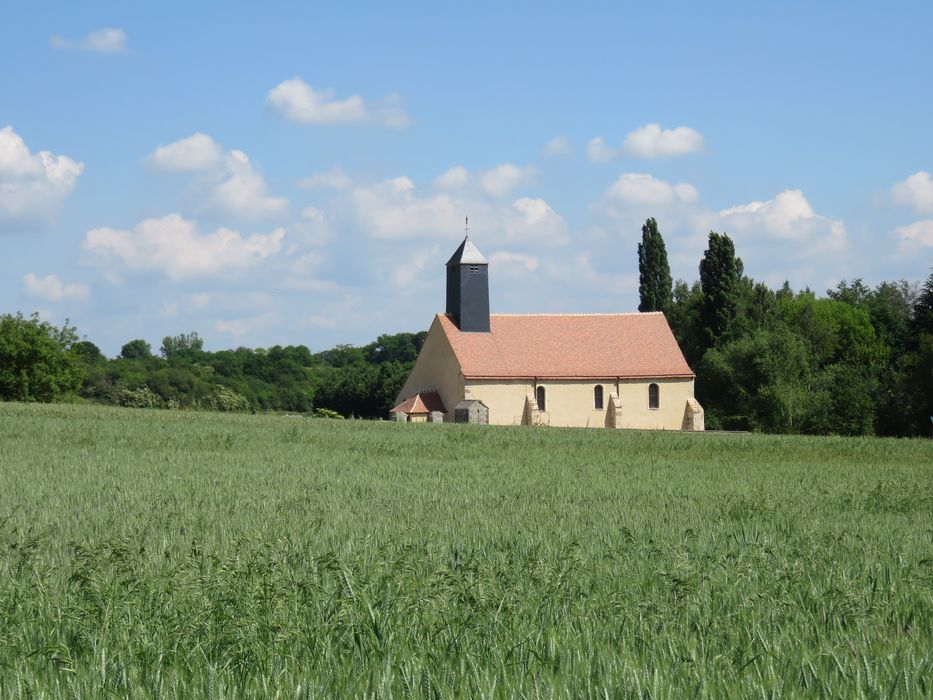 Chapelle Saint-Sulpice : Vue générale de la chapelle dans son environnement