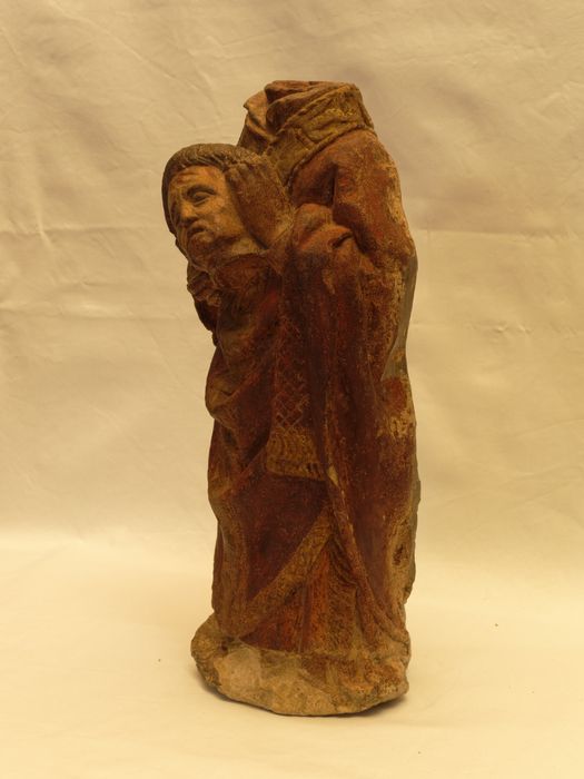 Statuette : vue de trois quarts senstre