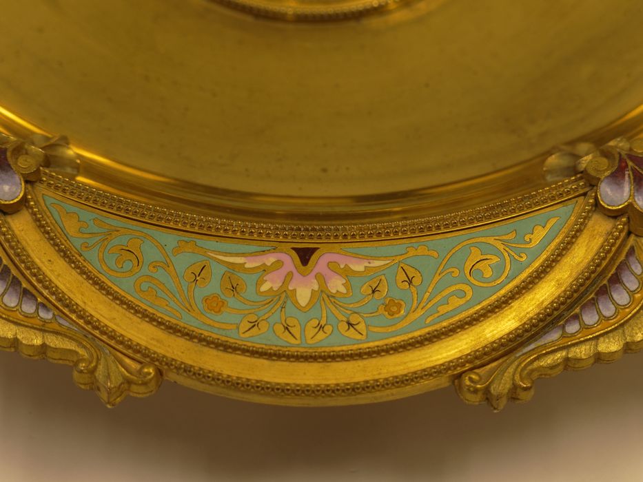 Bassin : détail du décor