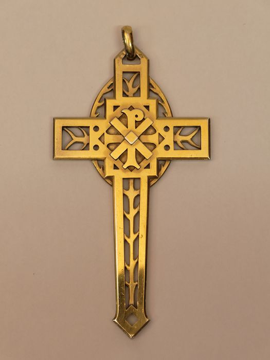 Croix pectorale : vue générale - © conservation régionale des Monuments historiques Bourgogne-Franche-Comté