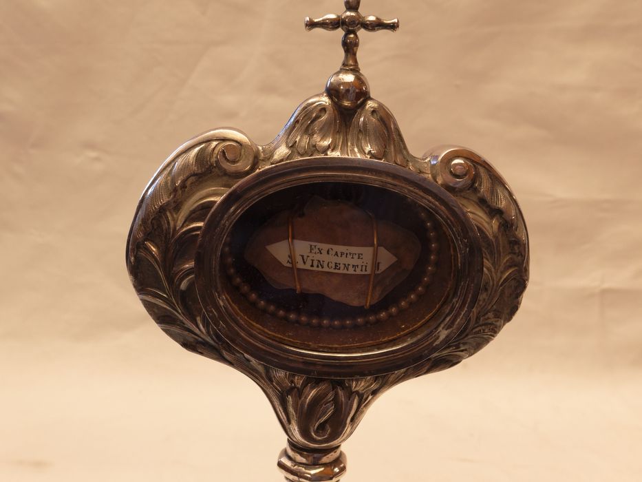 Reliquaire-monstrance : vue de la boîte à reliques