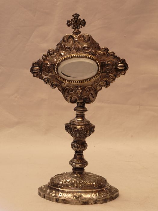 Reliquaire-monstrance : vue de dos