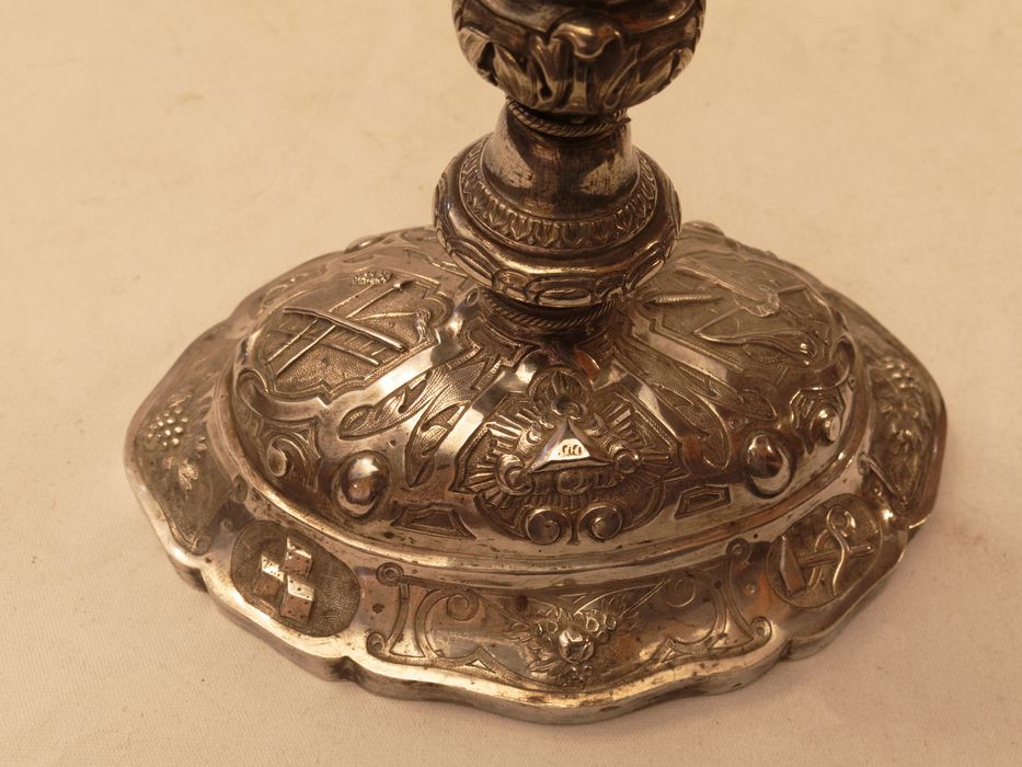 Reliquaire-monstrance : vue partielle du pied de dos