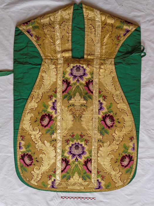 Chasuble : avers