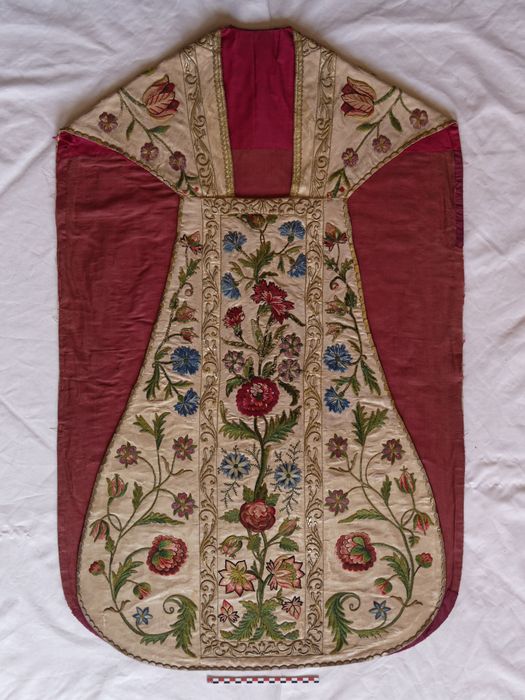 Chasuble : vue générale de l'avers