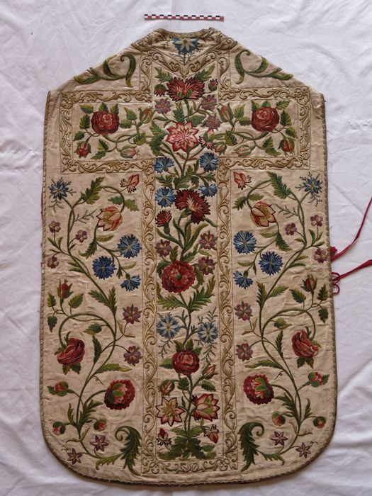 Chasuble : vue générale du revers
