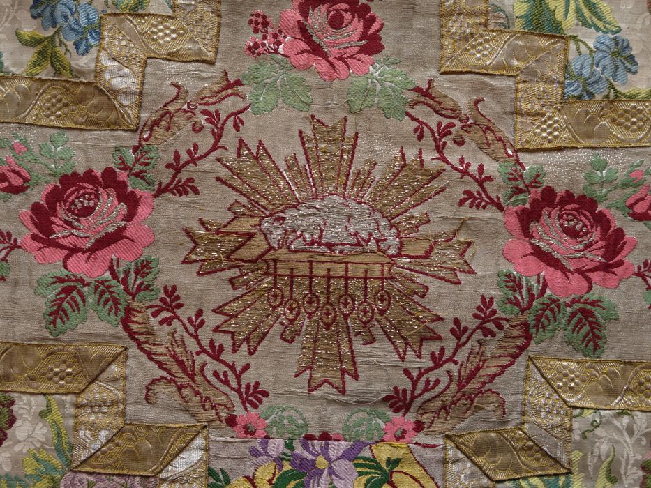 Chasuble 1 : revers, vue de détail
