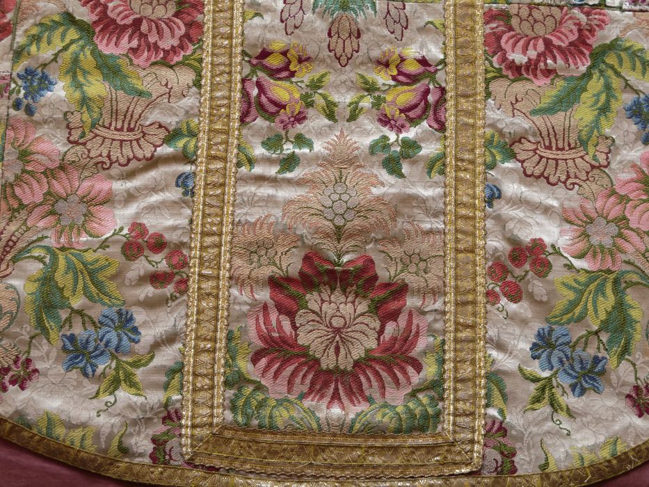 Chasuble 2 : avers, vue de détail