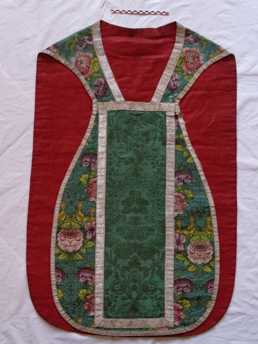 Chasuble 1 : vue de l'avers