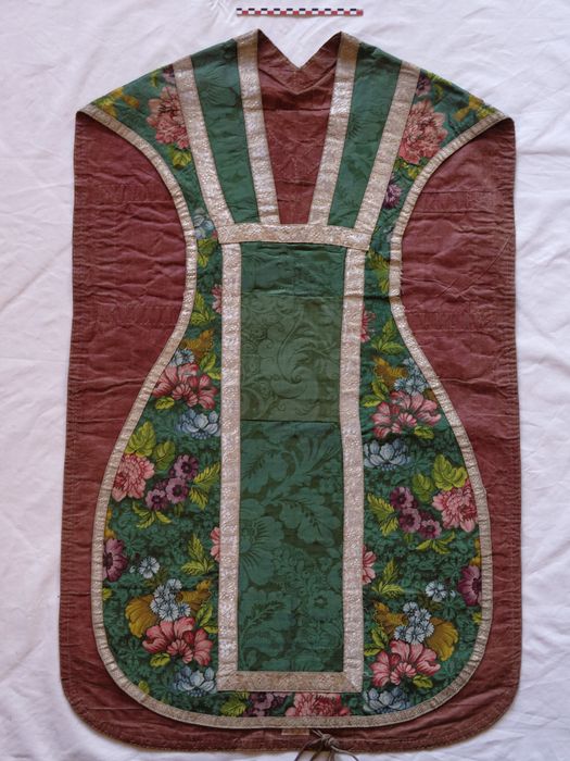 Chasuble 2 : vue de l'avers