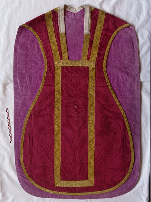 Chasuble : vue de l'avers