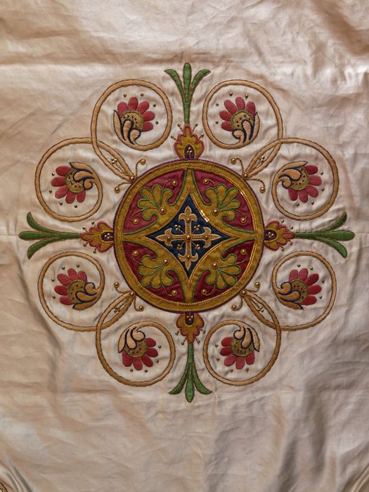 Voile de calice : vue de détail - © conservation régionale des Monuments historiques Bourgogne-Franche-Comté
