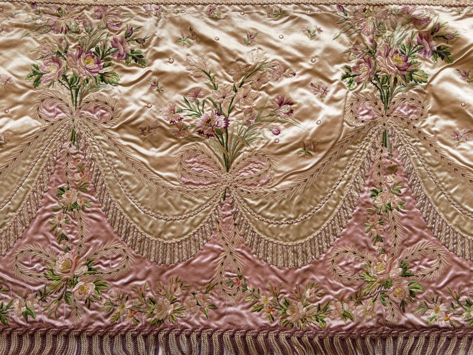 Garniture de dais de procession : vue de détail