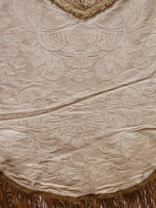 Chasuble : avers, vue de détail