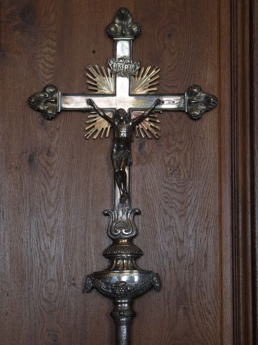 Croix de procession : vue rapprochée