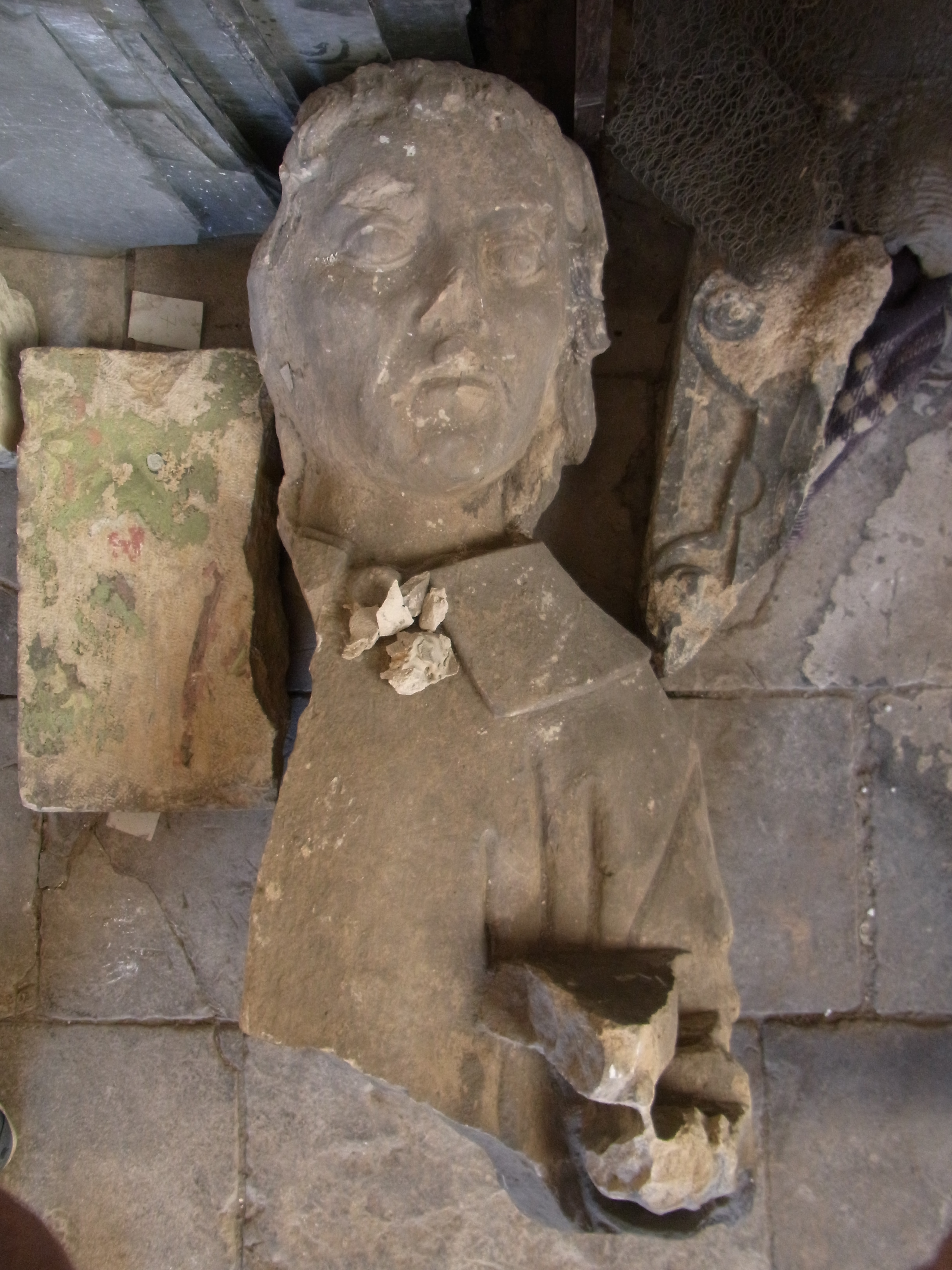 Fragment d'une statue