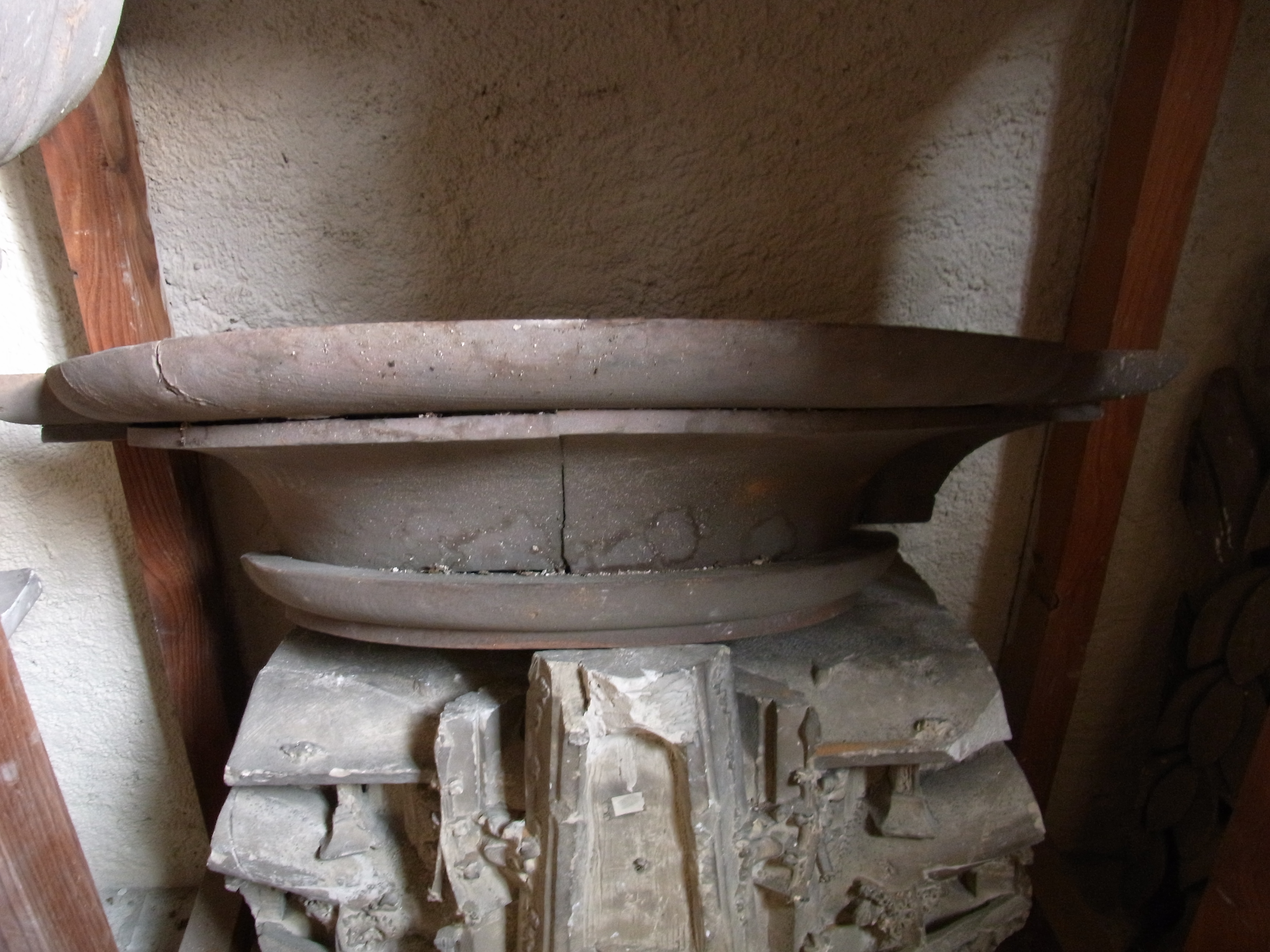 Élément décoratif provenant de l'ancien orgue de la cathédrale, corniche