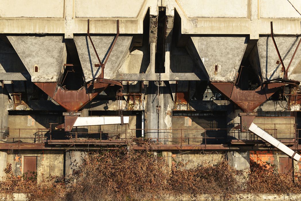 Site du lavoir des Chavannes (également sur commune de Saint-Vallier) : Trémis de chargement des péniches, vue générale