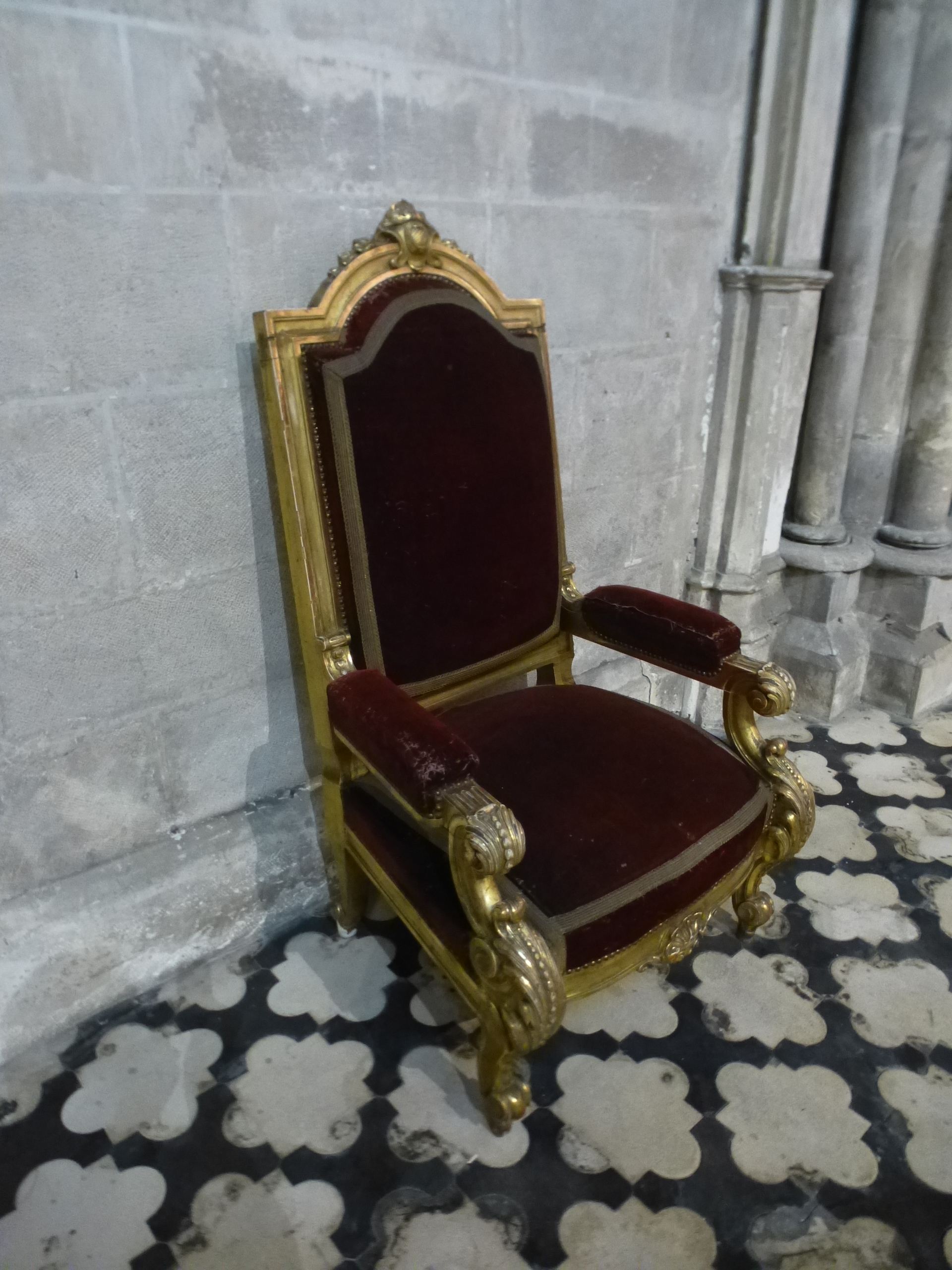 fauteuil - © Ministère de la Culture (France), Direction Régionale des Affaires Culturelles de Bourgogne-Franche-Comté – Tous droits réservés