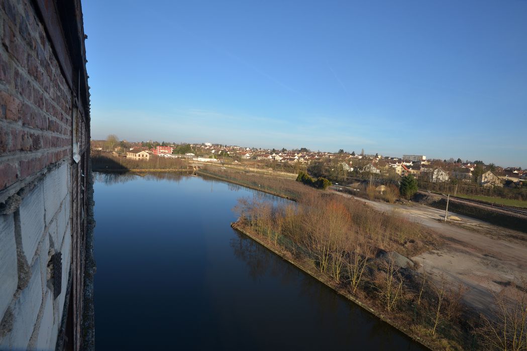 port coté ouest depuis le bâtiment central du lavoir