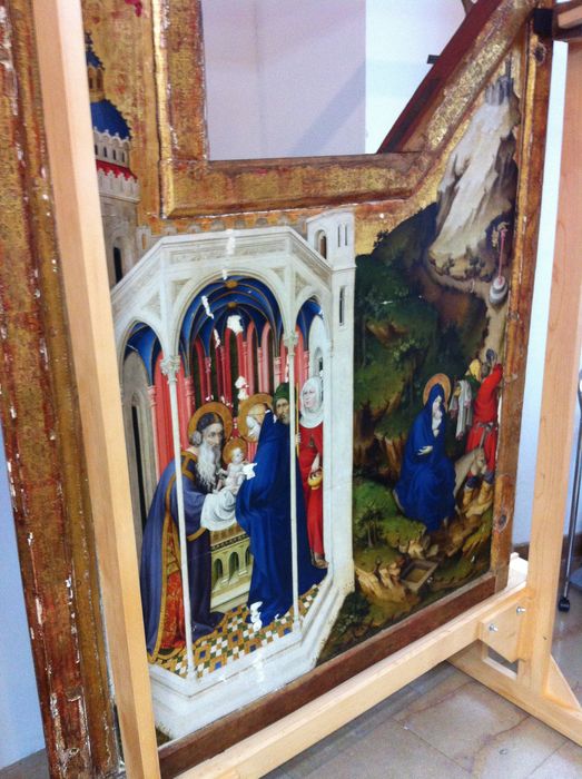 retable  : la Crucifixion, face extérieure volet gauche (scène de la Présentation au Temple et de la Fuite en Egypte)