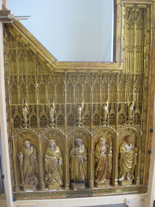 retable  : la Crucifixion, panneau latéral gauche