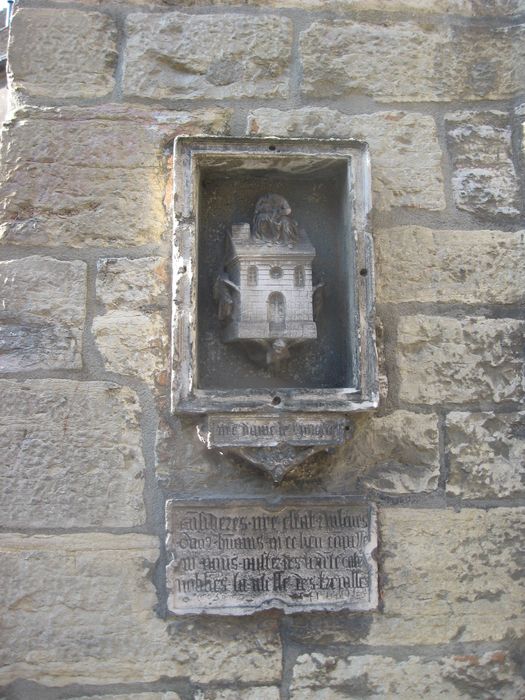 Hôpital général, ancien hospice du Saint-Esprit, détail d'une niche murale