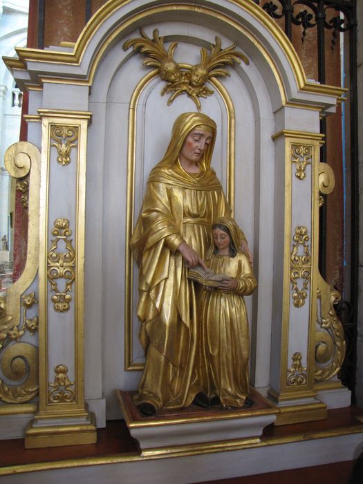 groupe sculpté : 'Education de la Vierge - © Ministère de la Culture (France), Direction régionale des affaires culturelles de Bourgogne-Franche-Comté, tous droits réservés