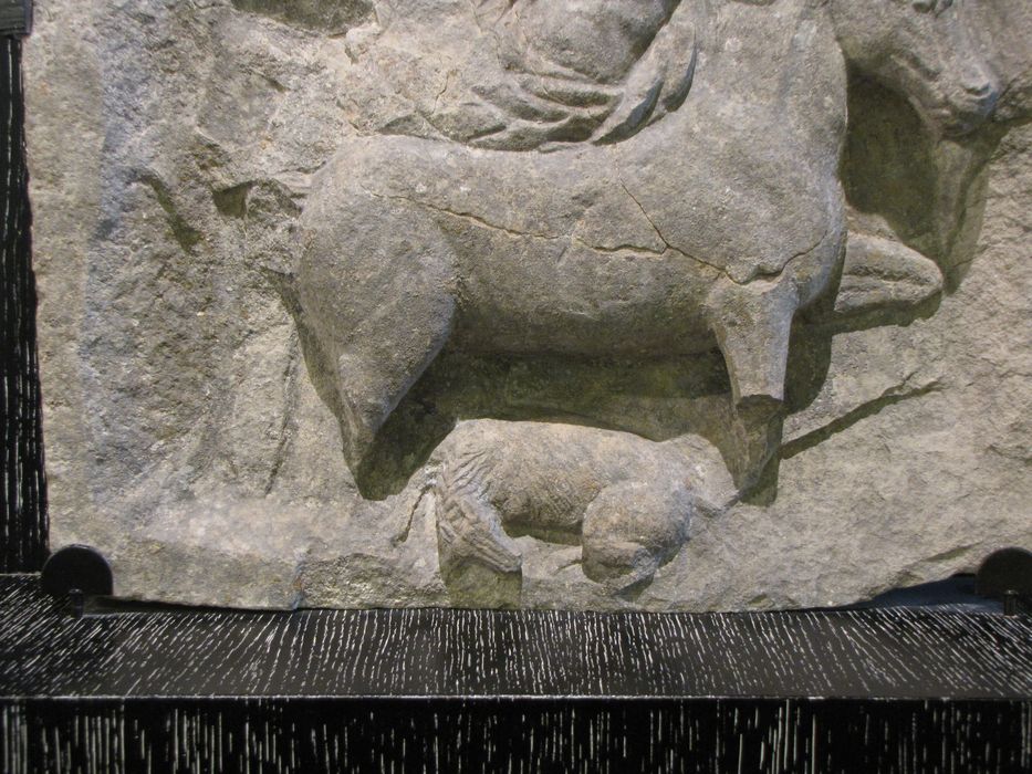 bas-relief  : la Déesse gauloise Epona, détail - © Ministère de la Culture (France), Direction régionale des affaires culturelles de Bourgogne-Franche-Comté, tous droits réservés