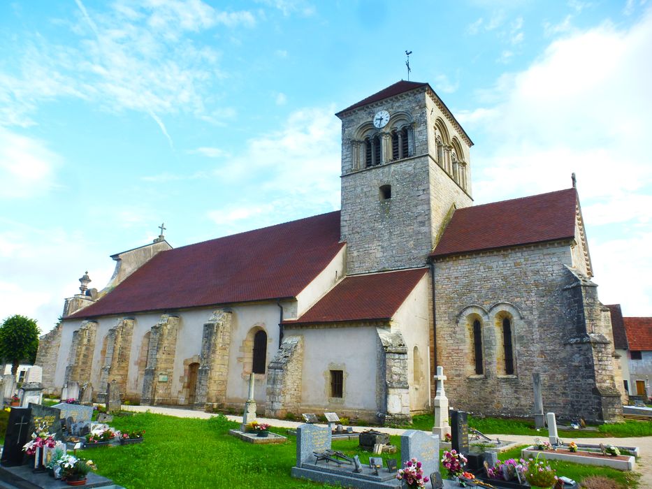 Eglise paroissiale : Façade latérale sud, vue générale