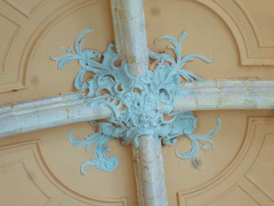 Eglise paroissiale : détail de la clef de voûte du choeur