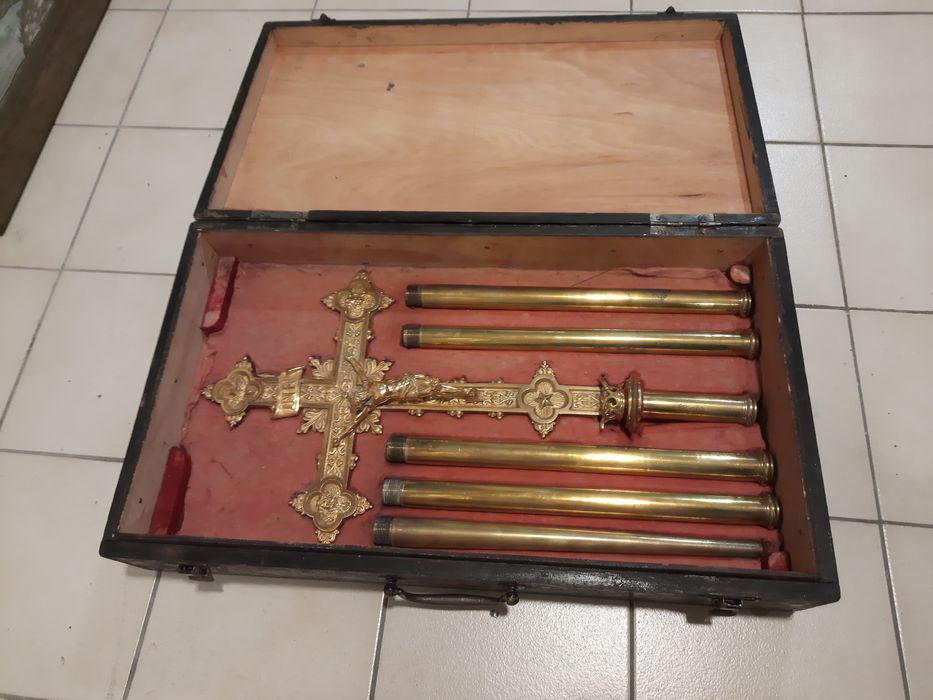 Croix de procession de Mgr Gauthey - © conservation régionale des Monuments historiques Bourgogne-Franche-Comté