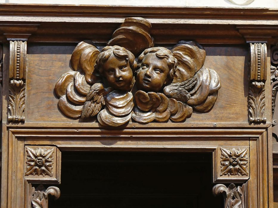 Cinq confessionnaux - Vue de détail : détail du confessionnal du collatéral nord