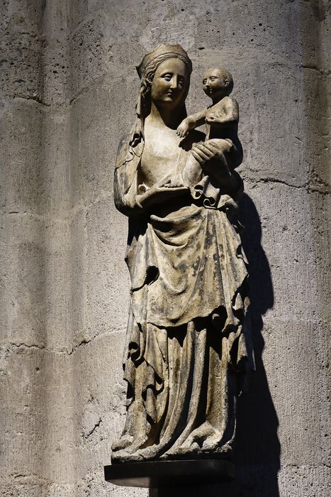 Statue : Vierge à l'Enfant - Vue générale - © conservation régionale des Monuments historiques Bourgogne-Franche-Comté