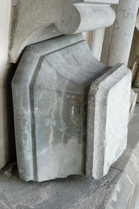 Socle - Vue latérale