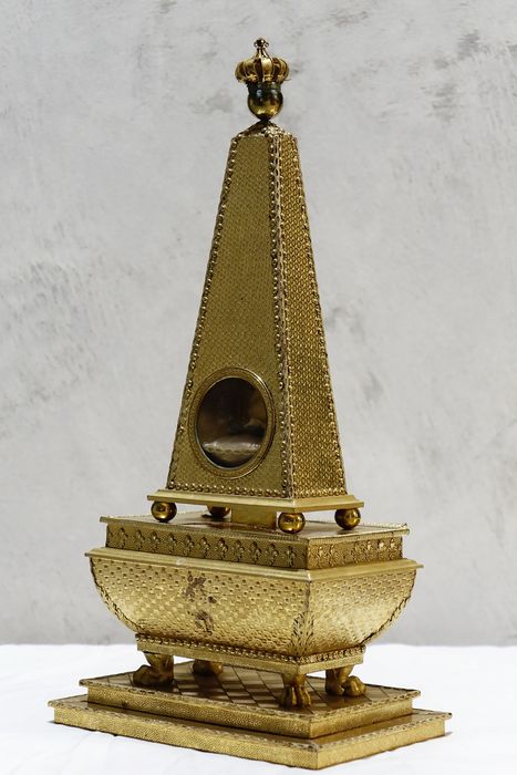 Reliquaire de la famille royale - Vue générale : sans globe - © conservation régionale des Monuments historiques Bourgogne-Franche-Comté