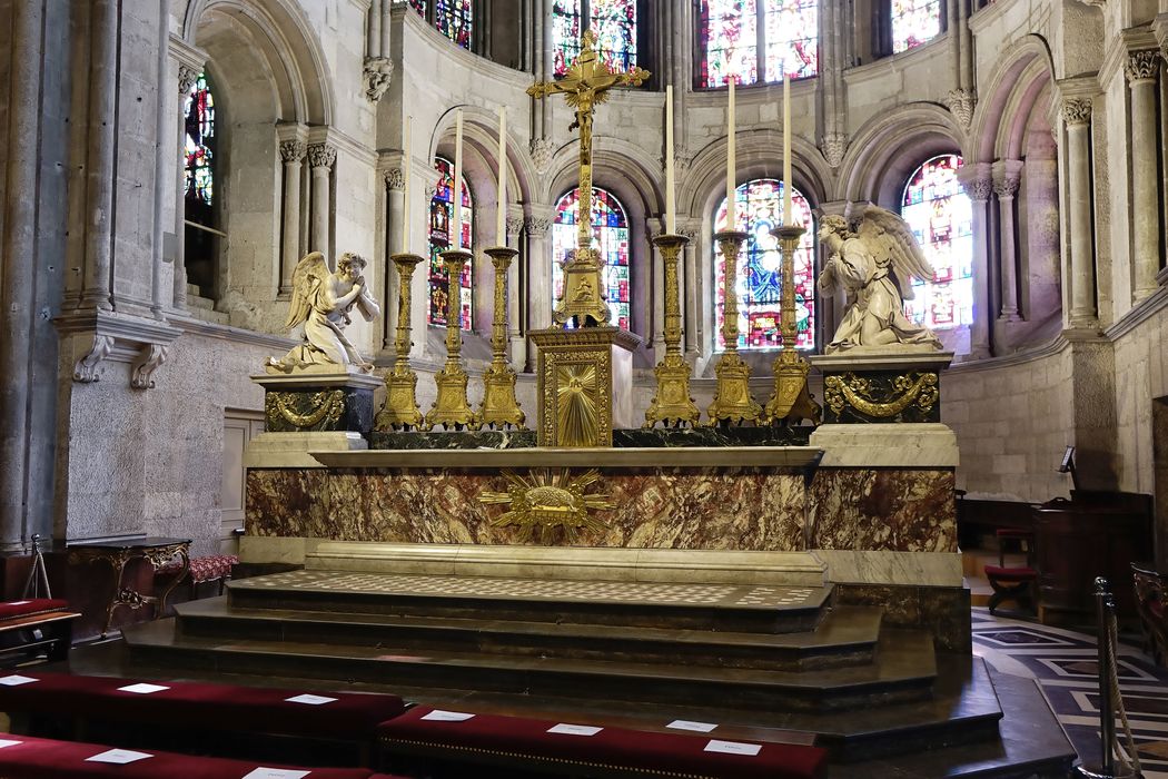Maître-autel, tabernacle - Vue générale