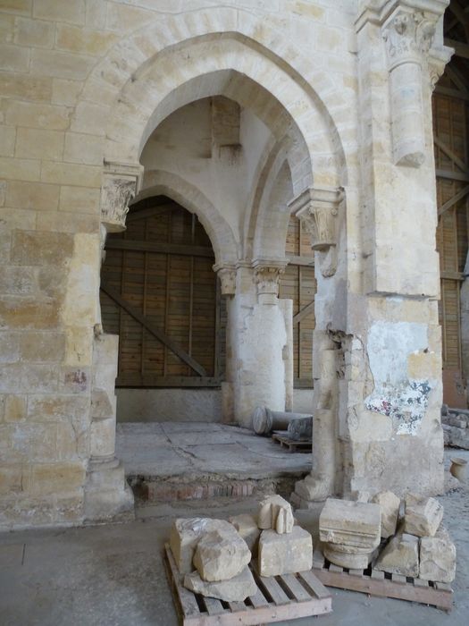 Ancienne église Notre-Dame dite église Saint-Genest : Vue partielle