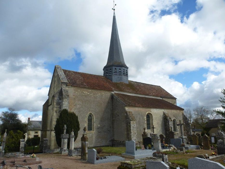 Eglise Saint-Andoche : Façade latérale sud, vue générale