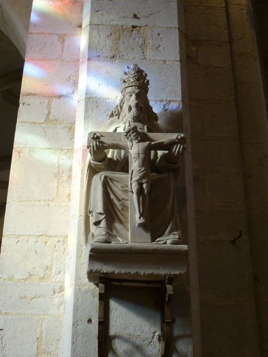 groupe sculpté : la Trinité