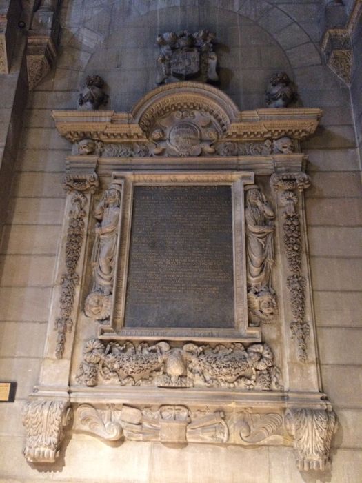 monument funéraire de la famille Bauderon de Sennecé