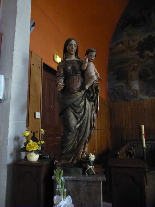 statue : Vierge à l'Enfant