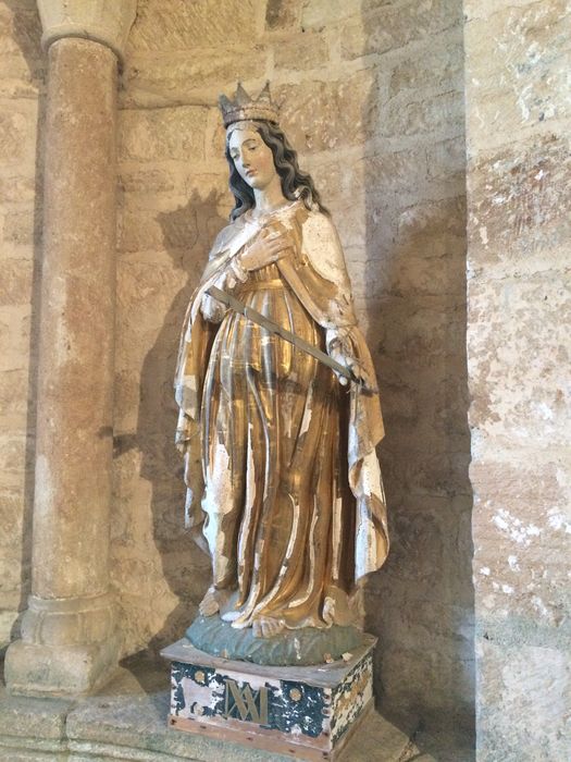 statue : Sainte Catherine ?