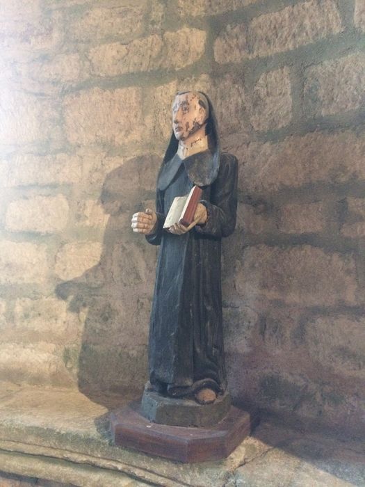 statue : Saint Benoît