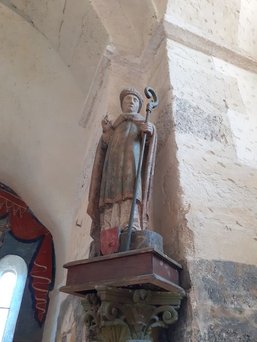 statue : Saint Evêque avec chape